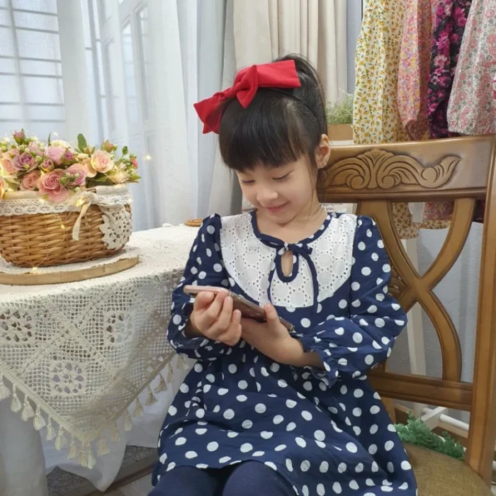 Váy bé gái, đầm chấm bi xinh, xả váy thu đông dài tay cho bé - Ảnh 3